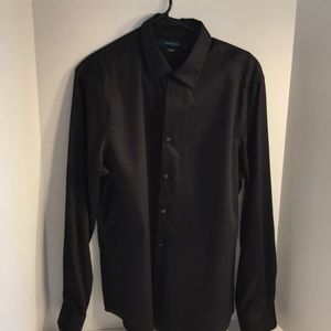 Like New! Men’s Perry Ellis dress shirt